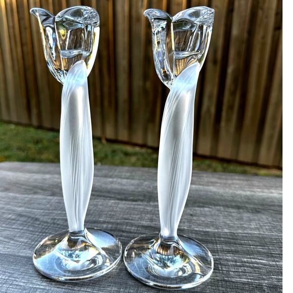 Mikasa Crystal Spring Aria Clear and Frosted Leaf Candle Holders-Set of 2 - Picture 4 of 5